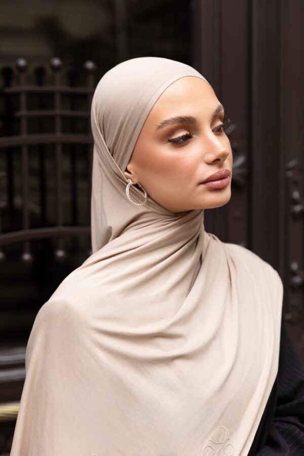 IMG_0046 Gold Brown - Image 1